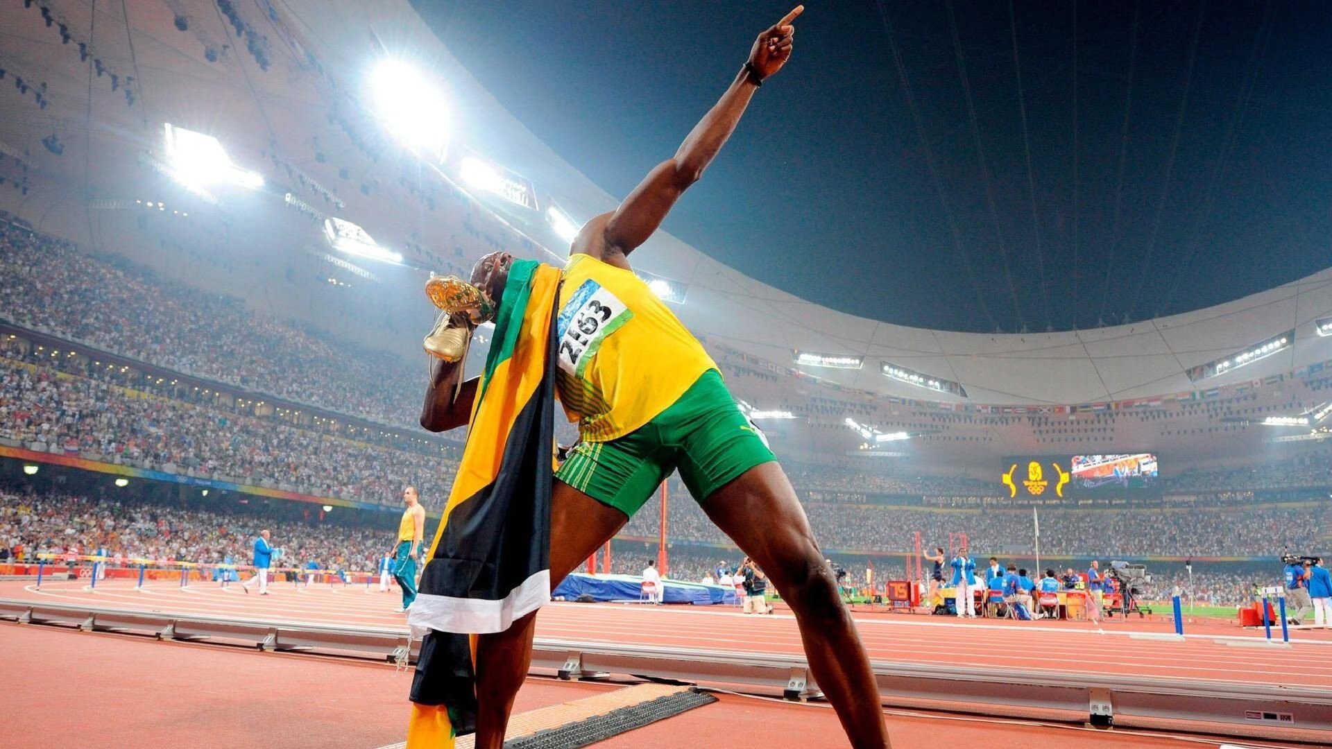 莱万赛后评分拉满,莱比锡红牛狂胜美国队,一场定义现代足球的战术盛宴