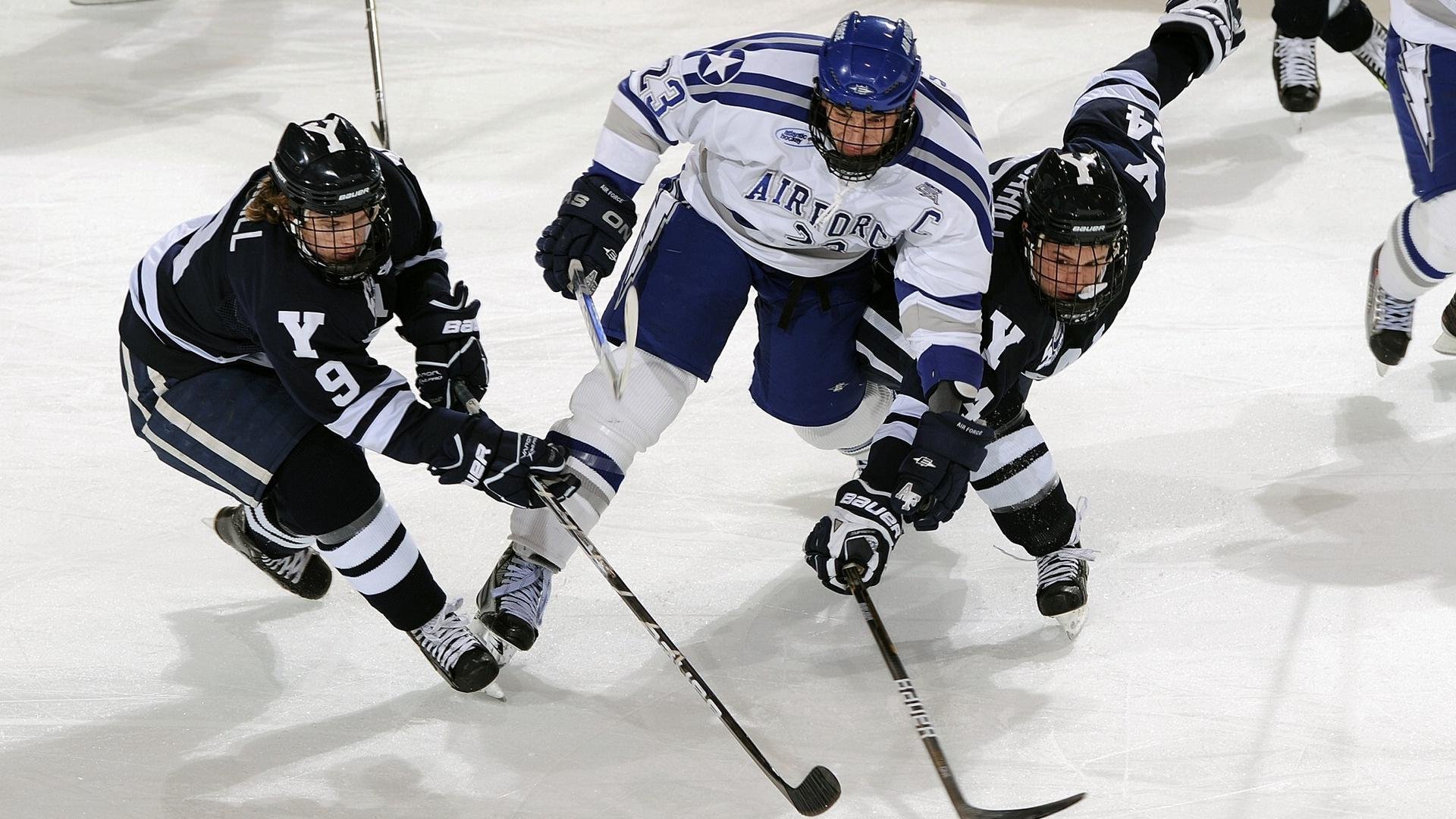 从卡马文加的高光到日本的压制,现代足球战术的多元进化